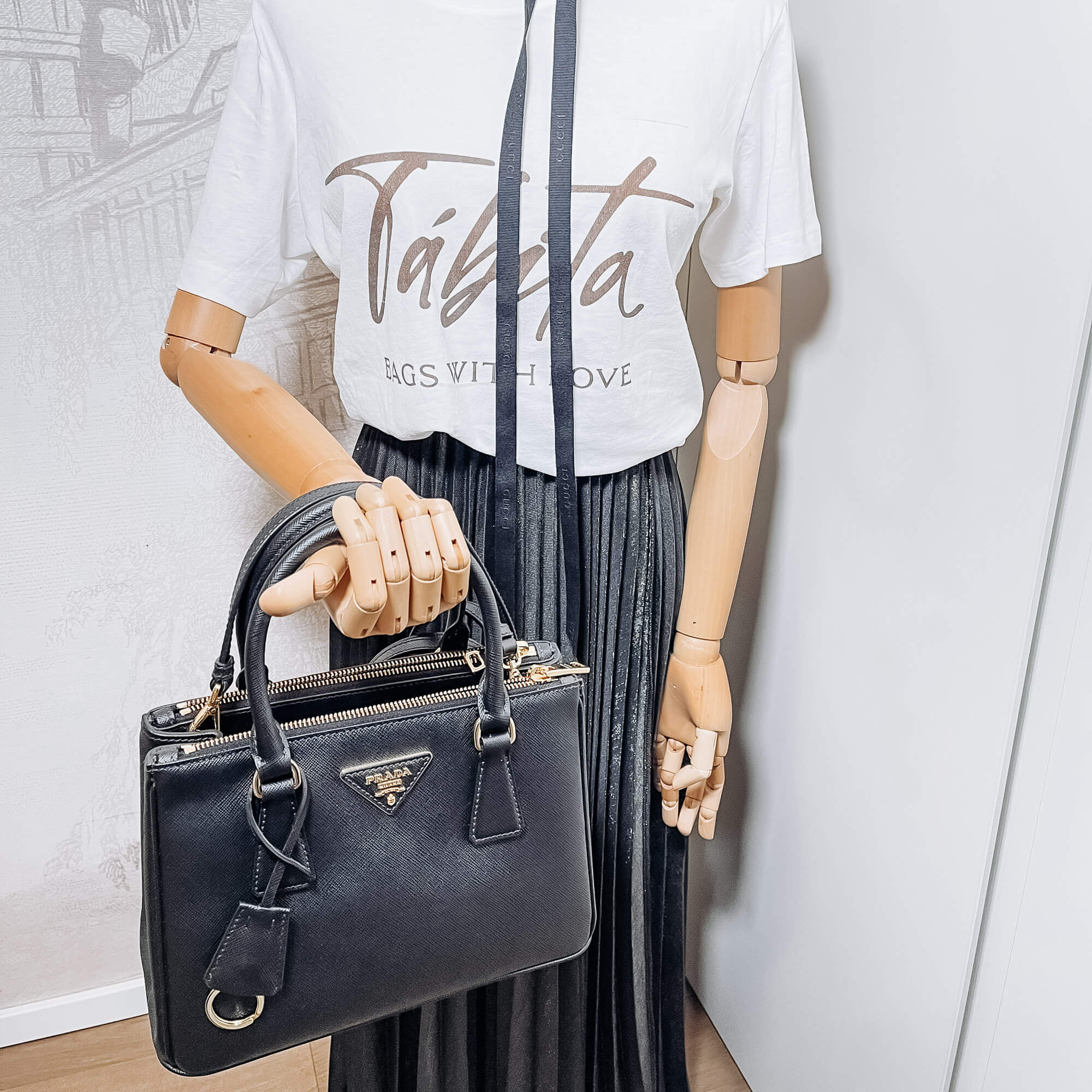 Galleria Small Saffiano Leather Black Bag
