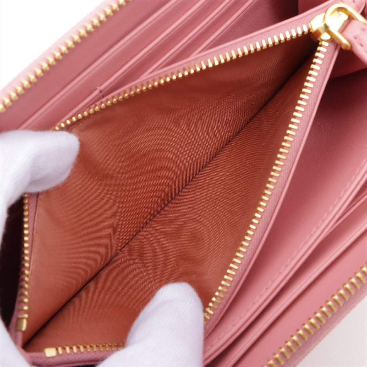 Large Pink leather Zip-around