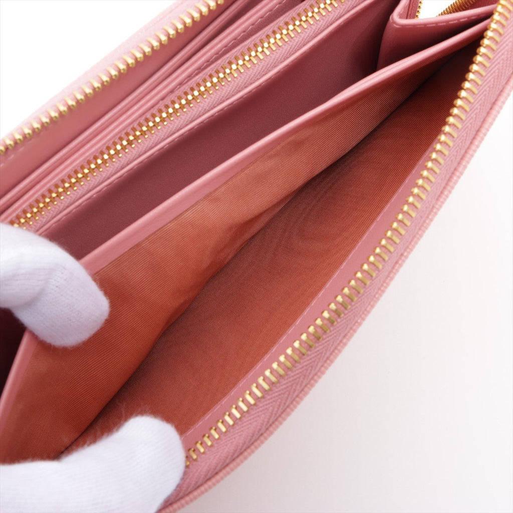 Large Pink leather Zip-around