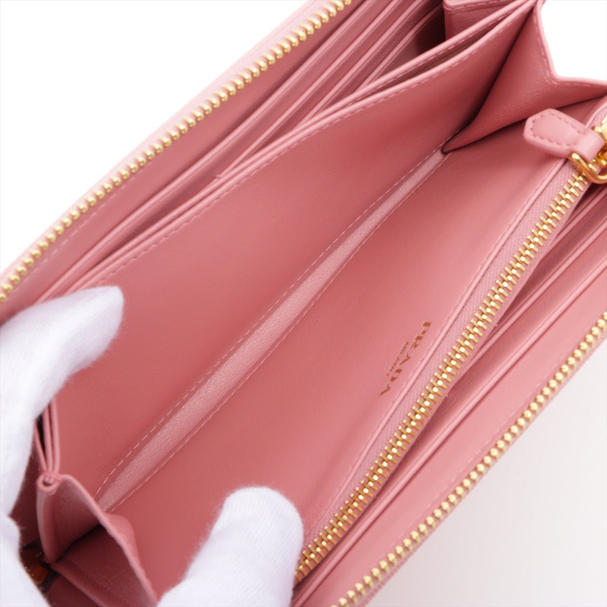 Large Pink leather Zip-around