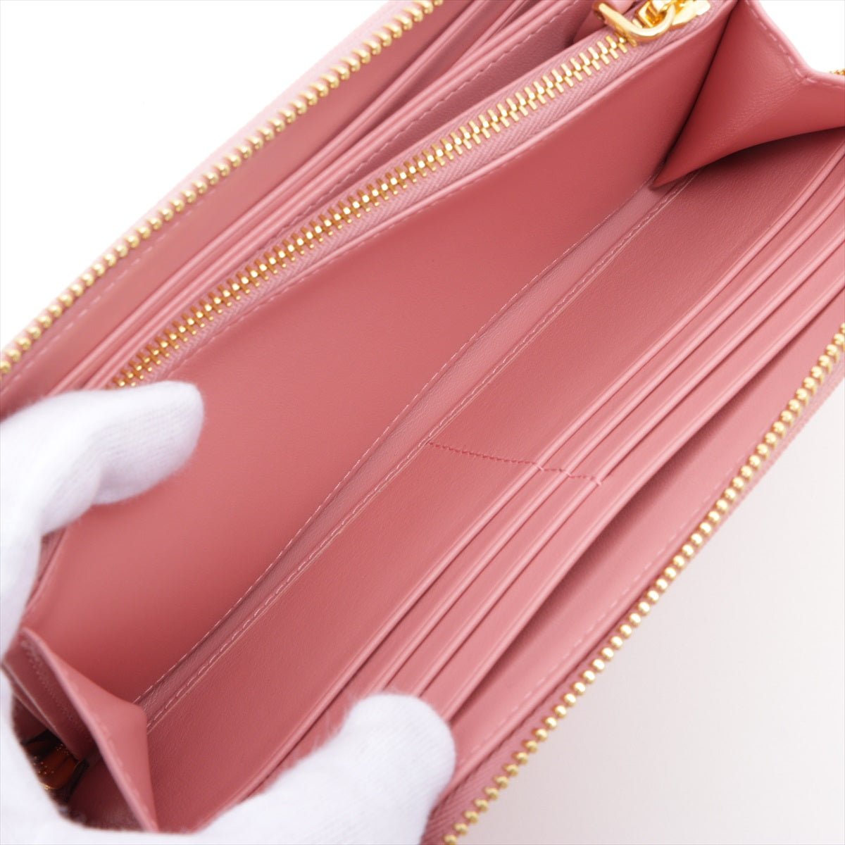 Large Pink leather Zip-around
