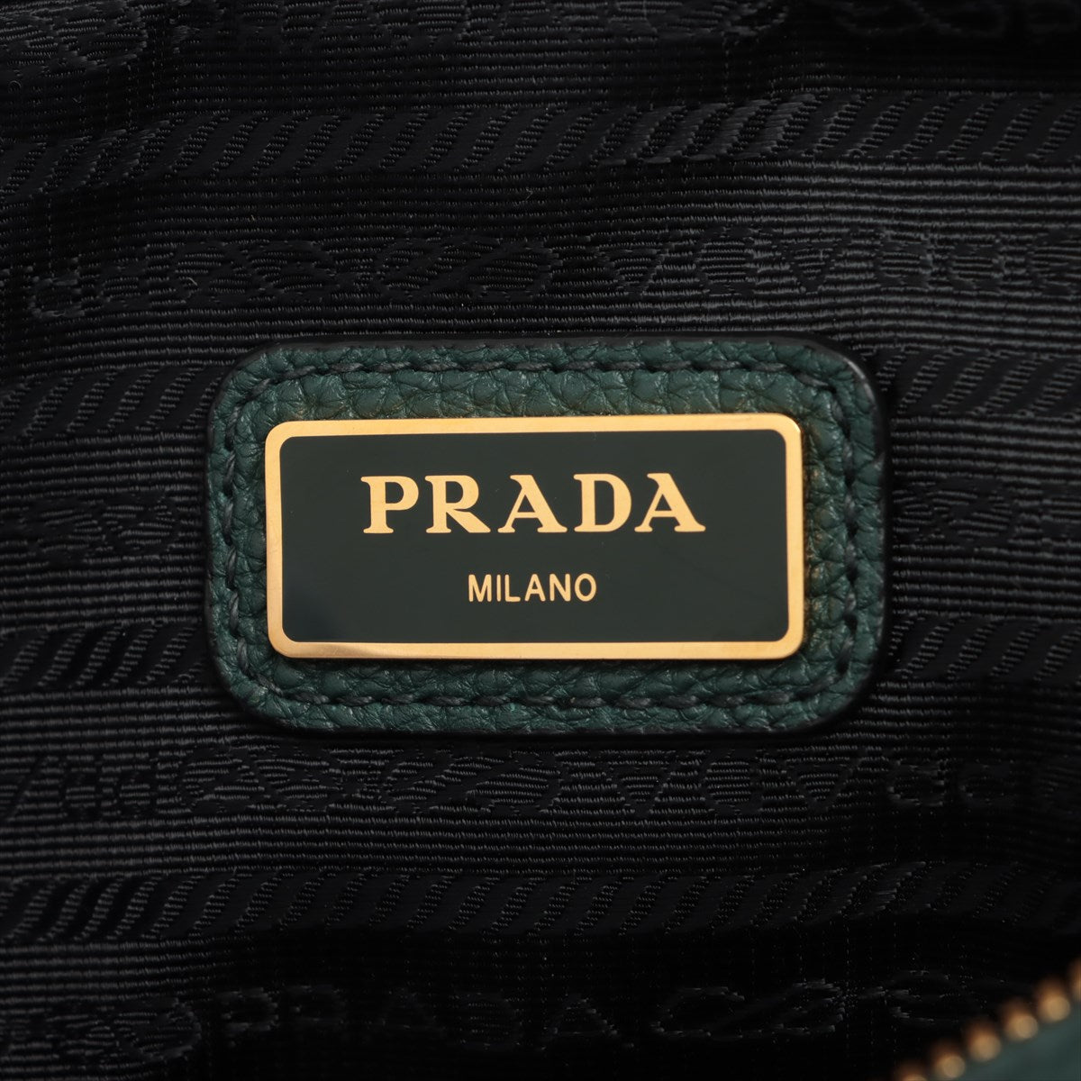 Vitello Daino Green Camera Bag