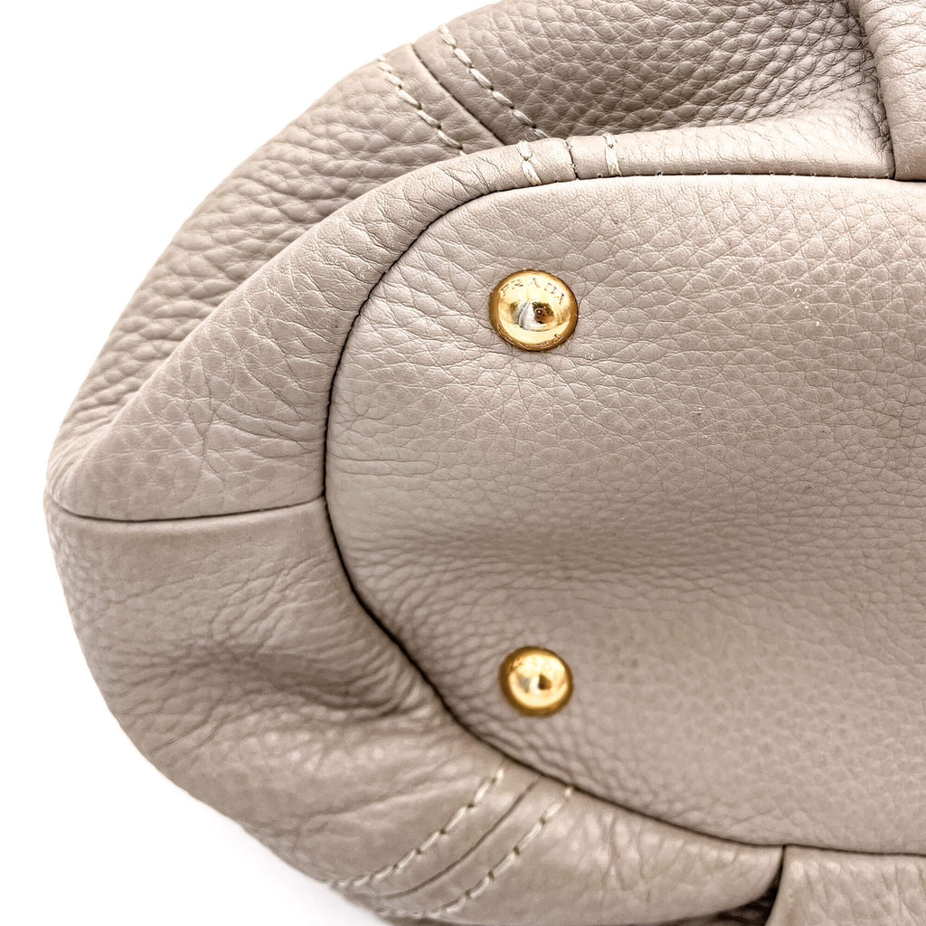 Vitello Daino Shoulder Bag Argilla
