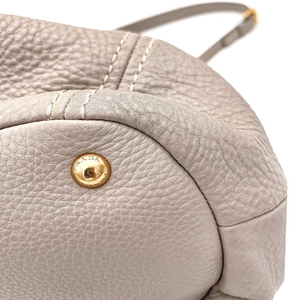 Vitello Daino Shoulder Bag Argilla