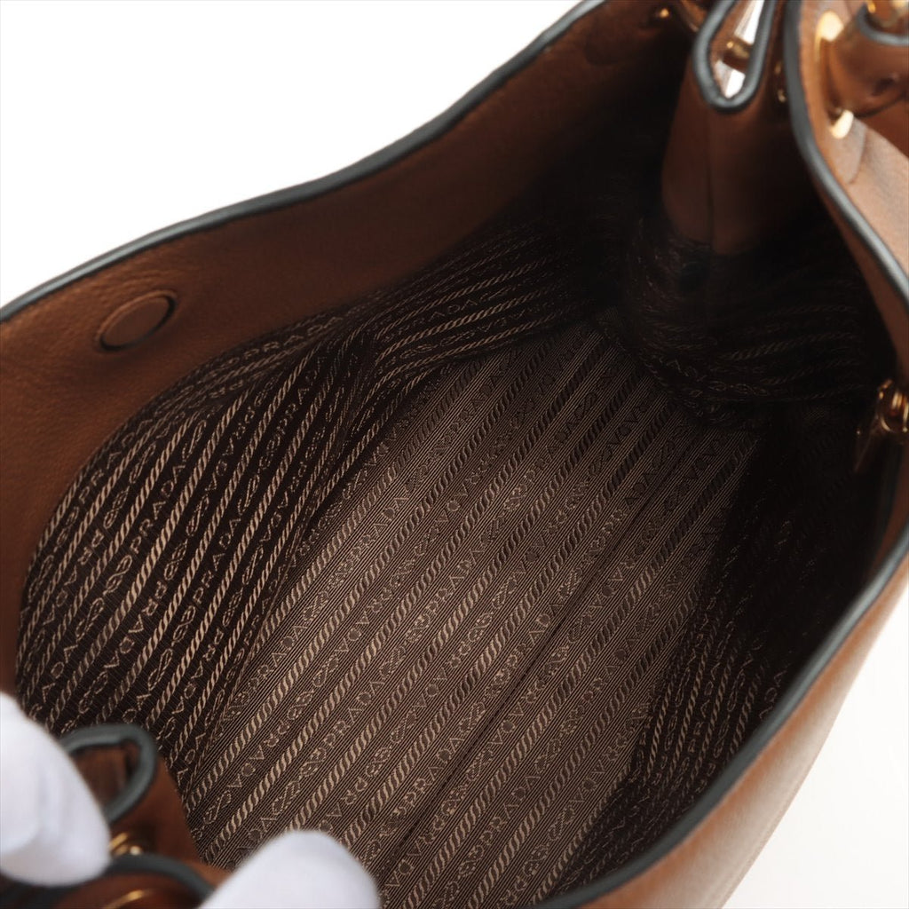 Vitello Phenix Leather One Shoulder Brown