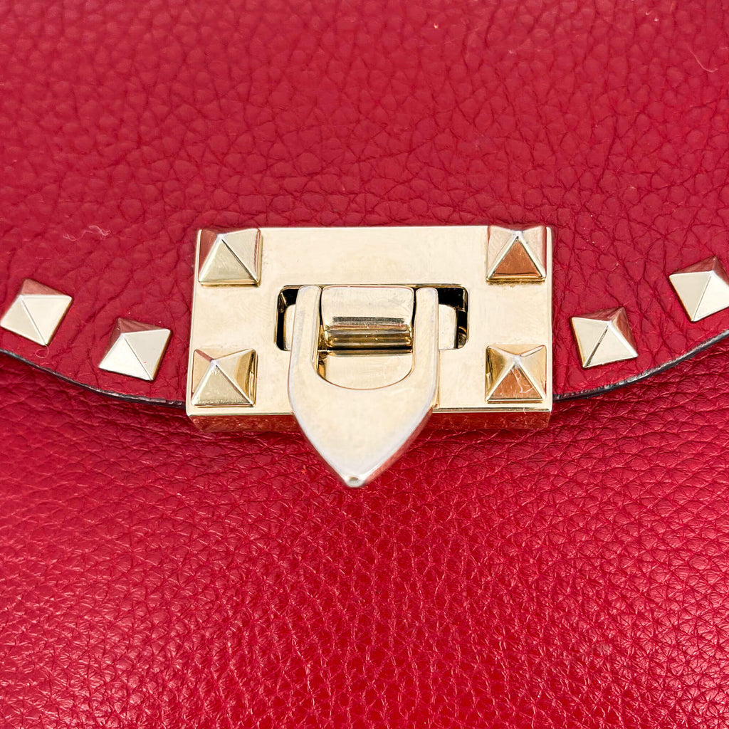 Rockstud Small in Red Grained Leather