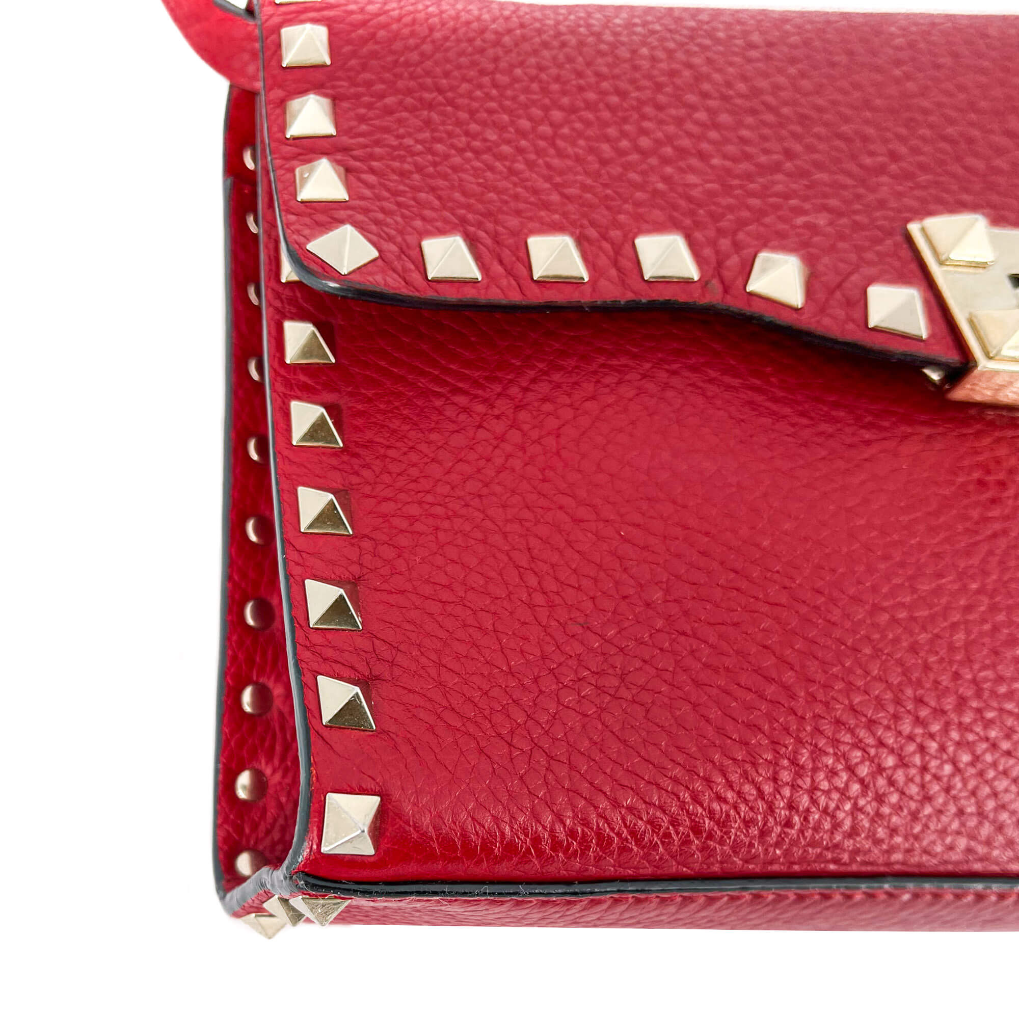 Rockstud Small in Red Grained Leather