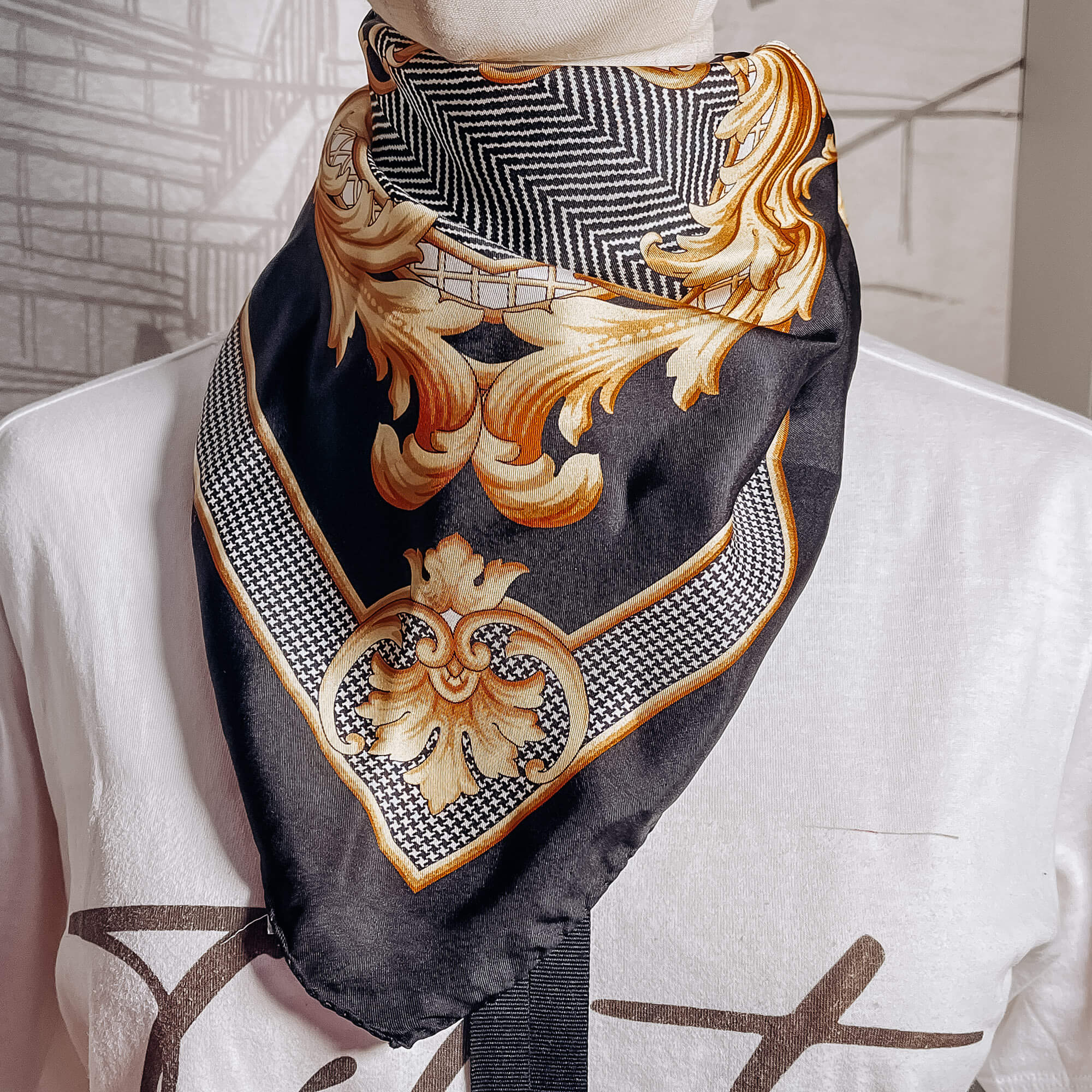 Black & Gold Foulard