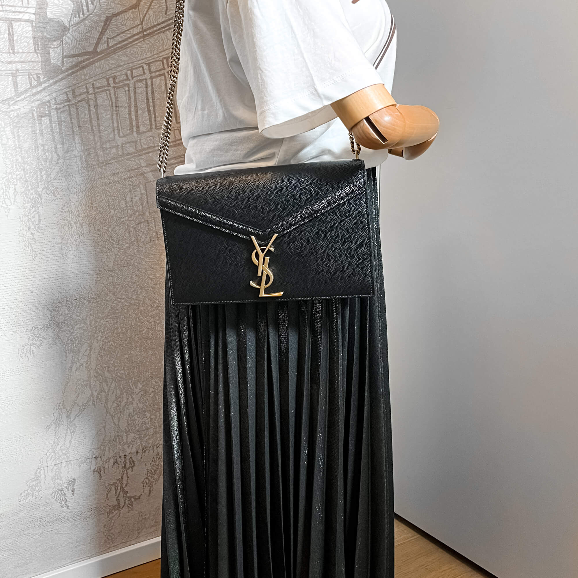 Cassandra Medium Leather Chain Black Envelope Bag