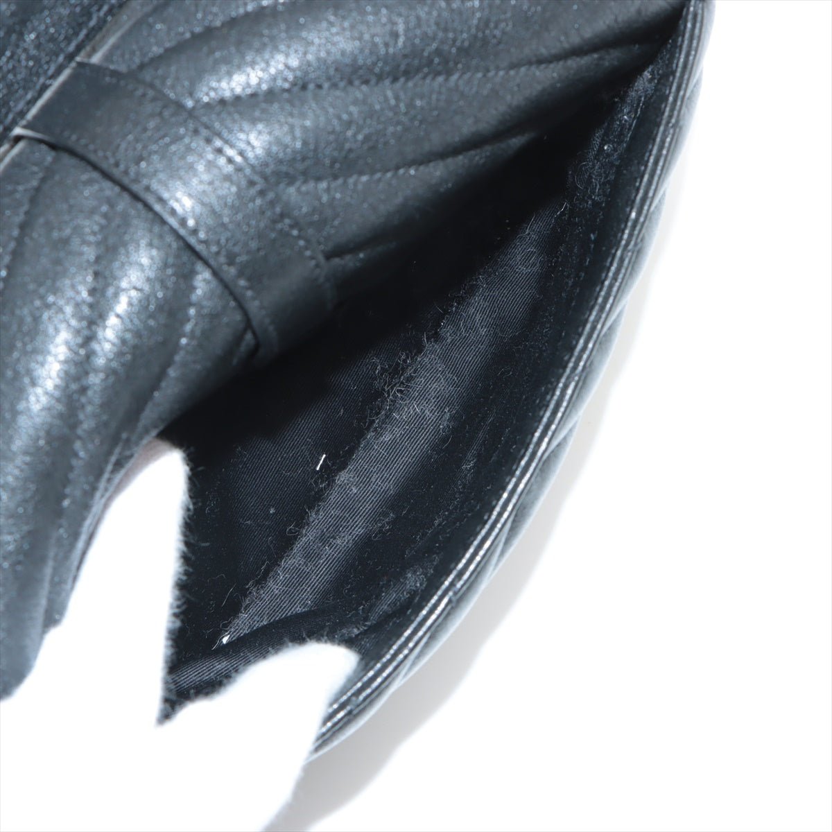 College Medium Quilted "Y" Leather All Black 2-Way Bag