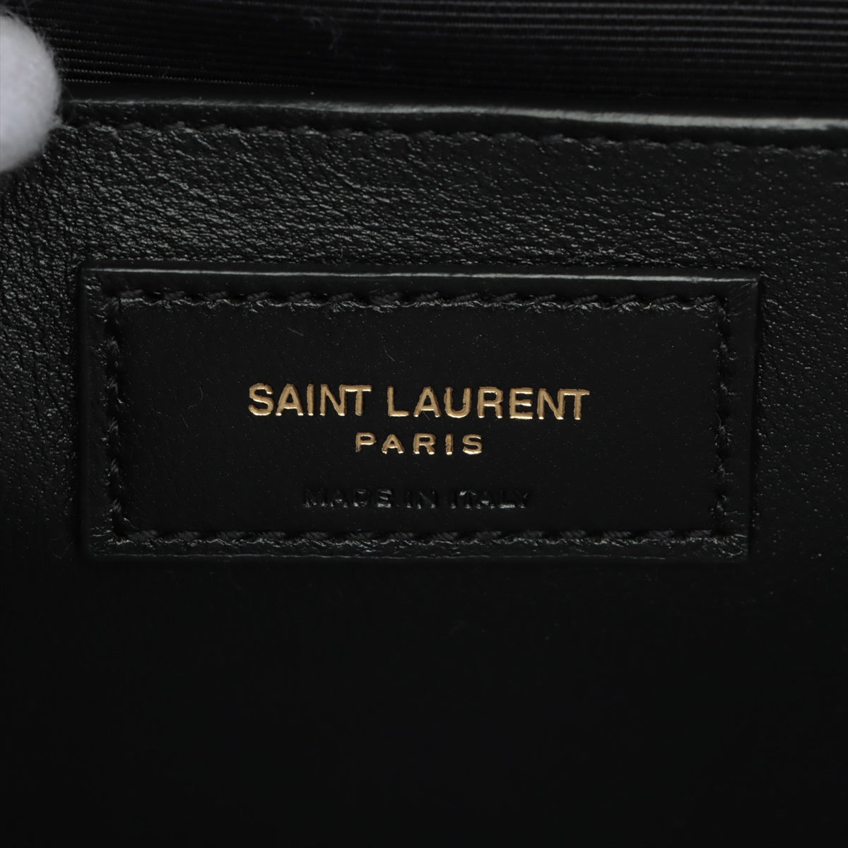 Envelope Medium Quilted Embossed Leather Black