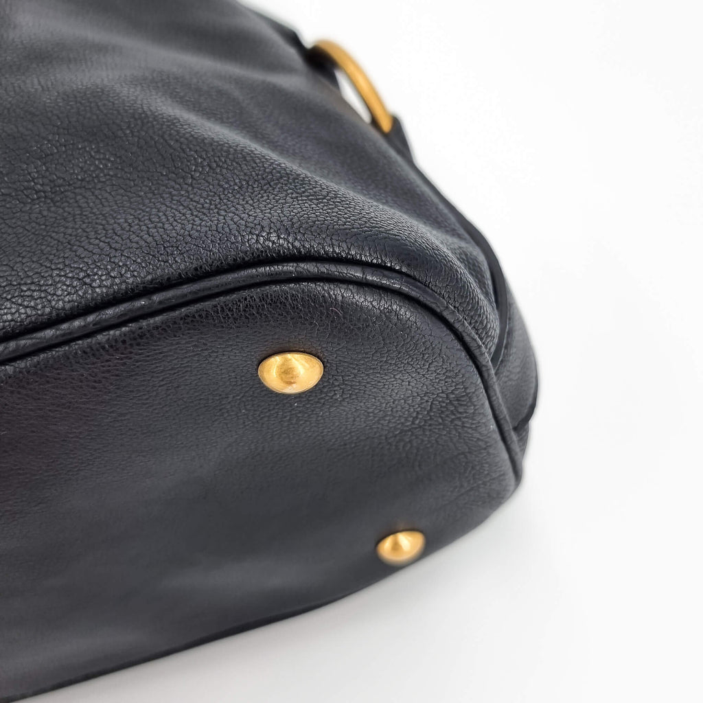 Yves Saint Laurent Muse in black leather
