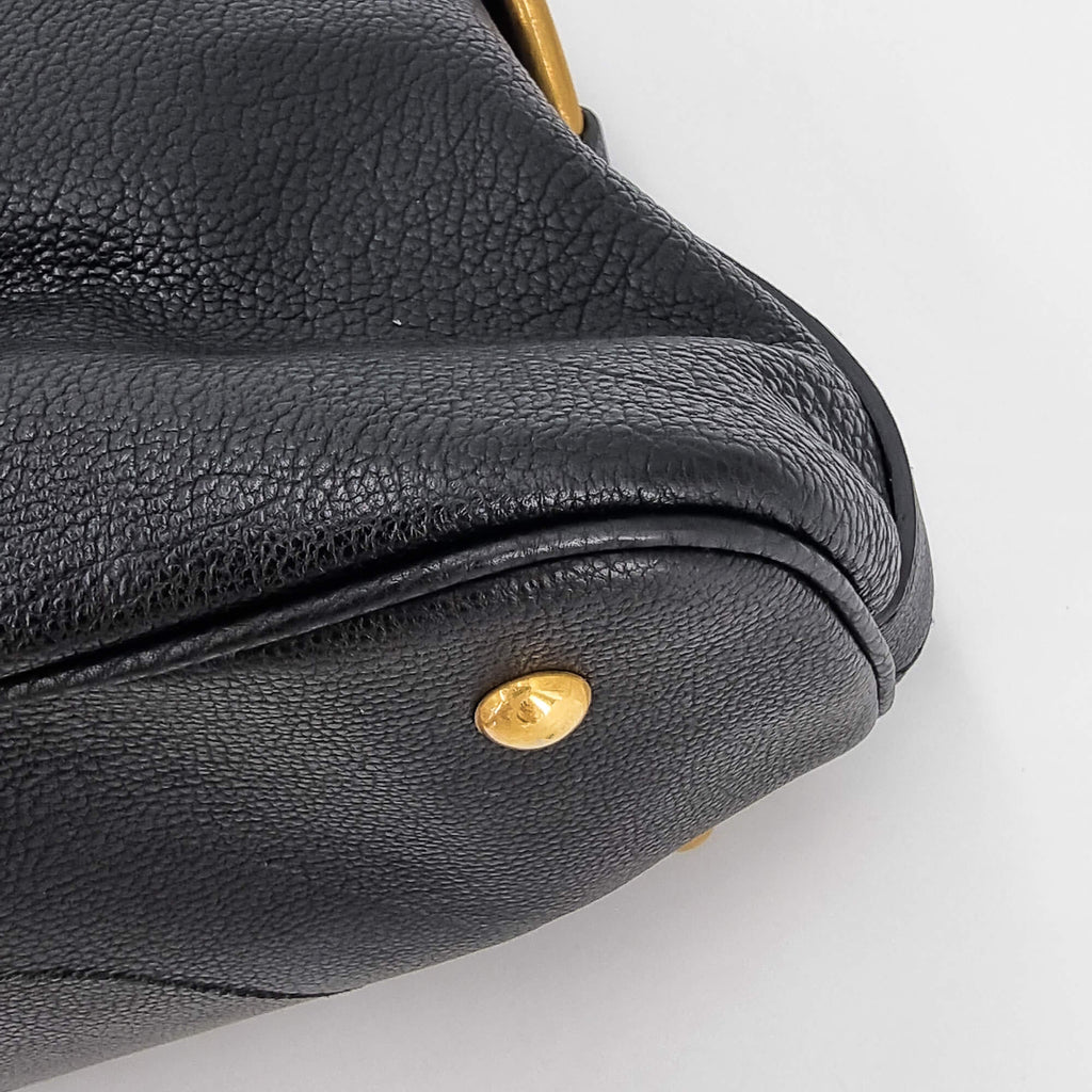 Yves Saint Laurent Muse in black leather