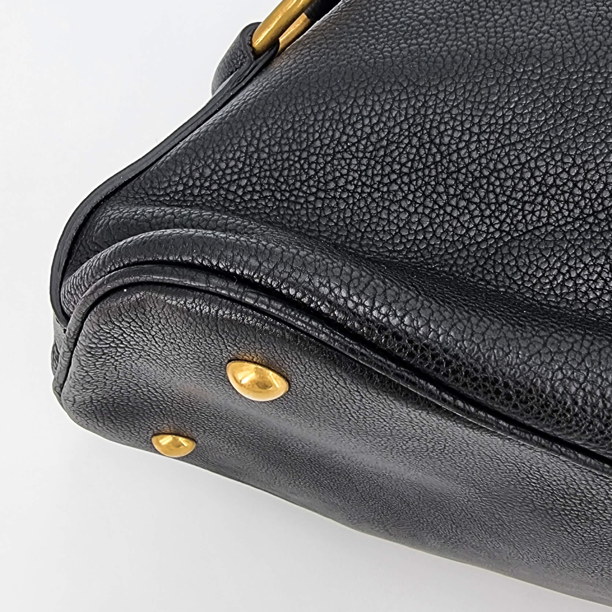 Yves Saint Laurent Muse in black leather