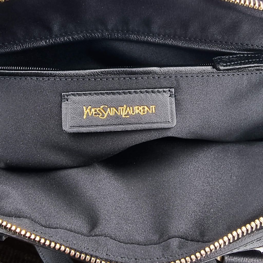 Yves Saint Laurent Muse in black leather
