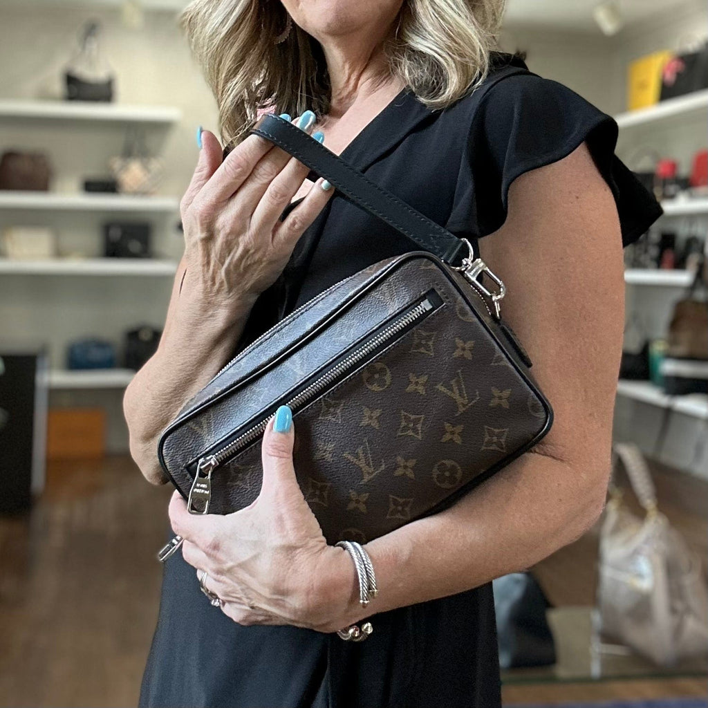 Louis Vuitton Monogram Macassar Kasai Clutch