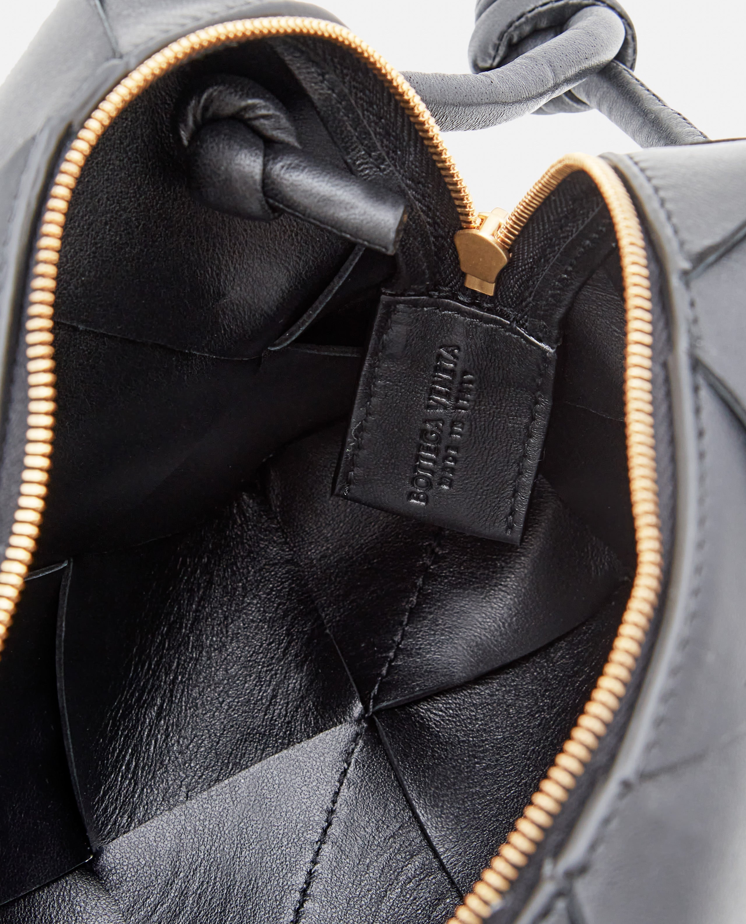 Bottega Veneta Women Mini Cassette Leather Camera Bag