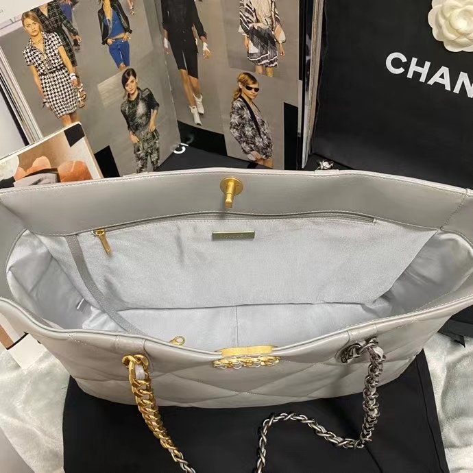 CHLShopping CHLBag 19 White For Women, Women’s Bags 16in/41cm