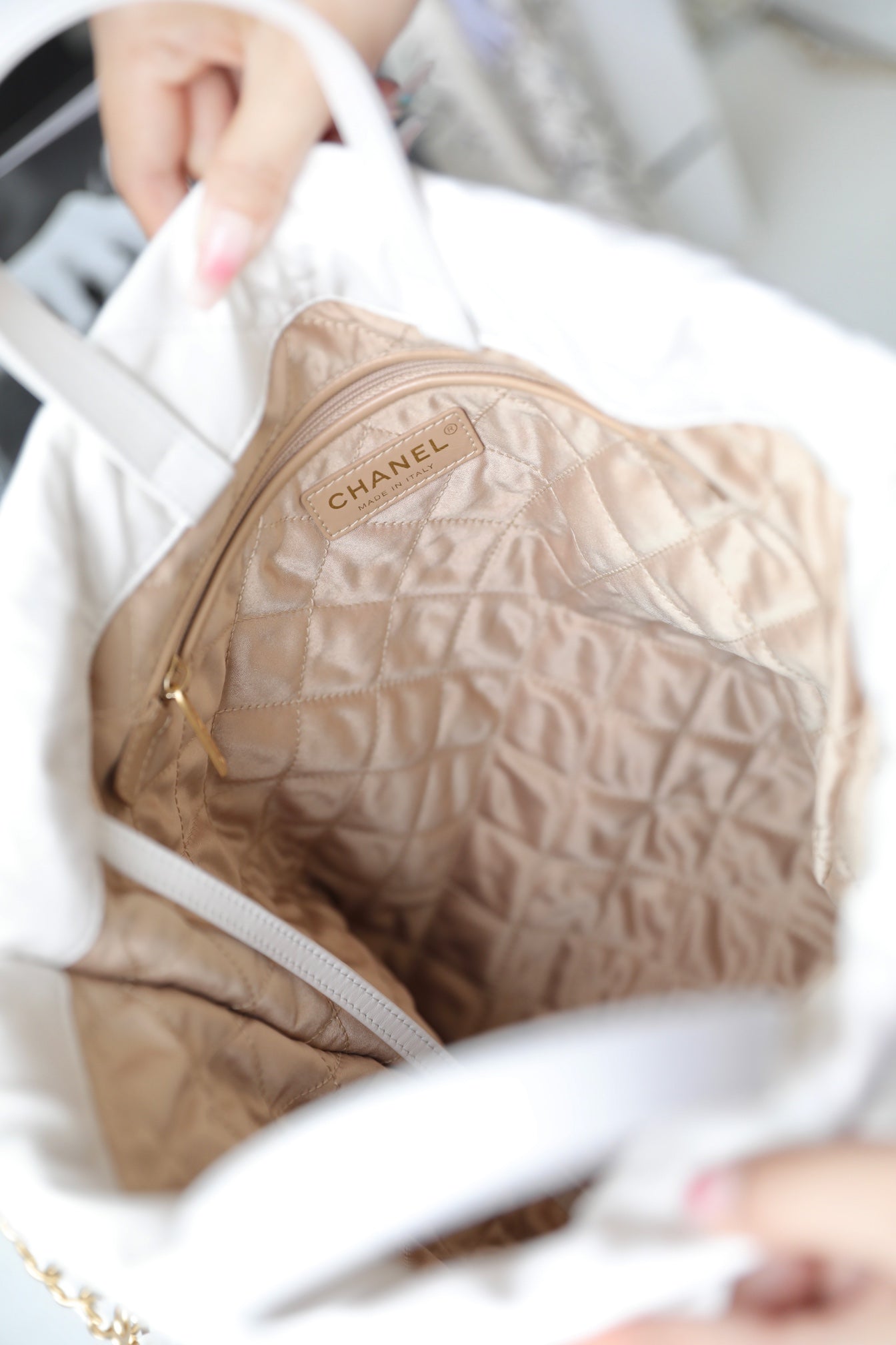 CHLLarge CHL22 Backpack White For Women, Women’s Bags 19.9in/51cm AS3313 B08037 10601