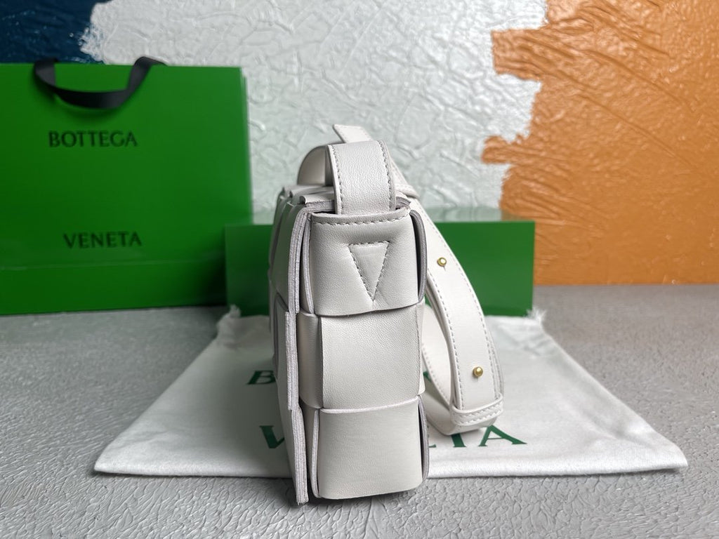 GLAMI Cassette White, For Women, WomenÃƒÂ¢Ã¢â€šÂ¬Ã¢â€žÂ¢s Bags 9.1in/23cm 578004VMAY19007