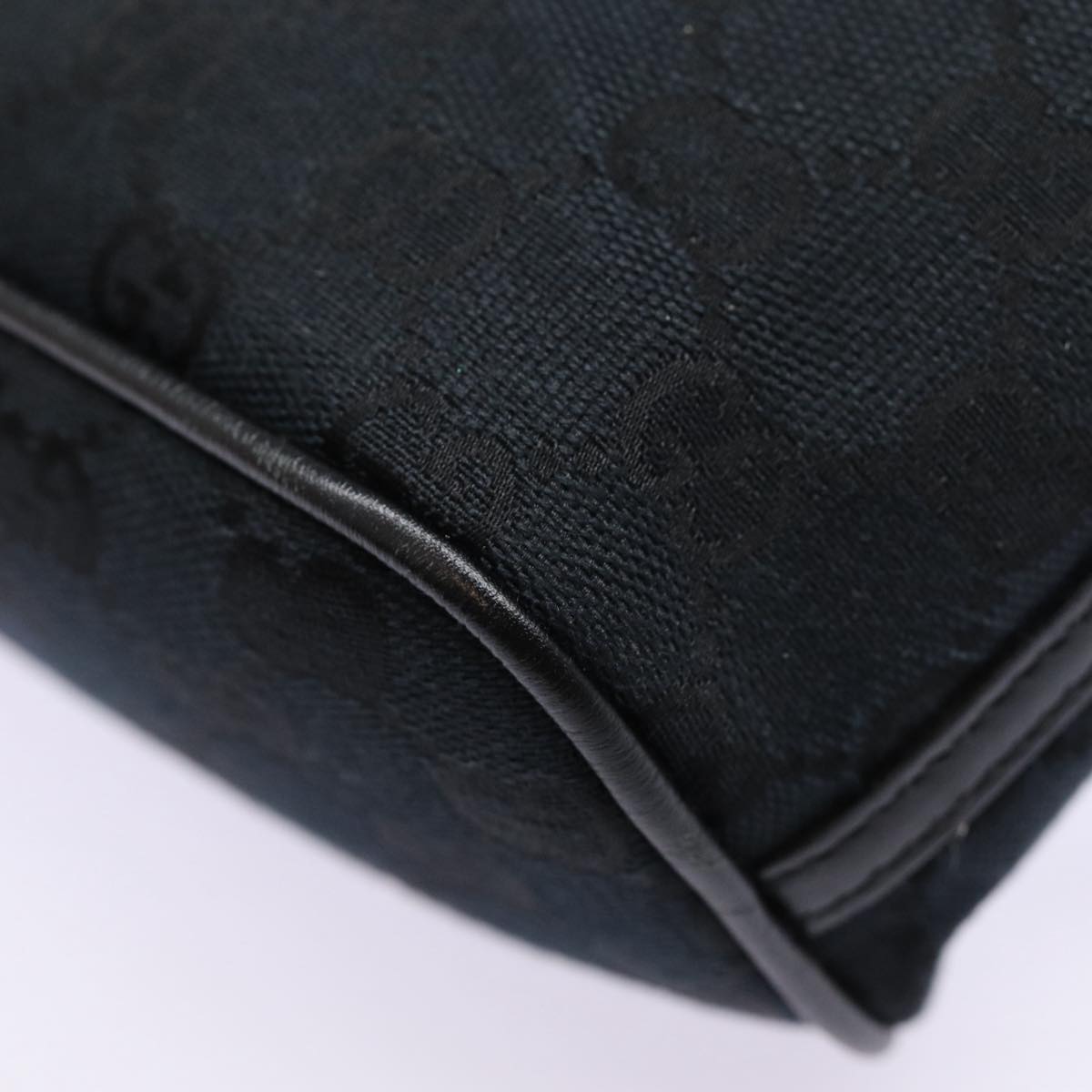 GUCCI GG Canvas hand Pouch Black Silver 07198 tb1126
