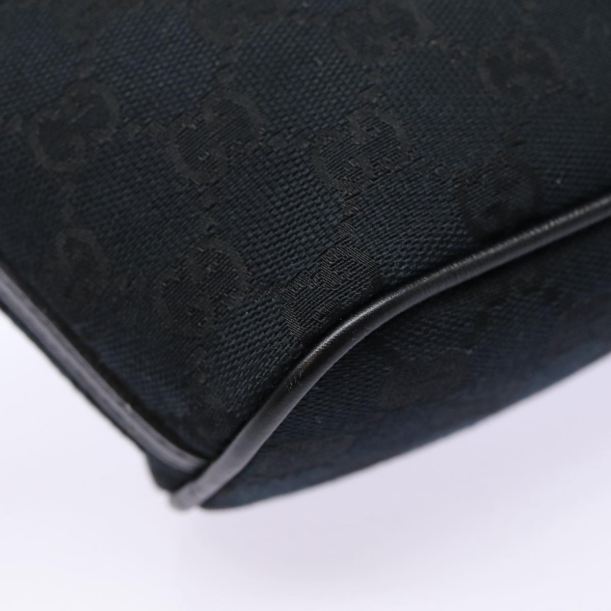 GUCCI GG Canvas hand Pouch Black Silver 07198 tb1126
