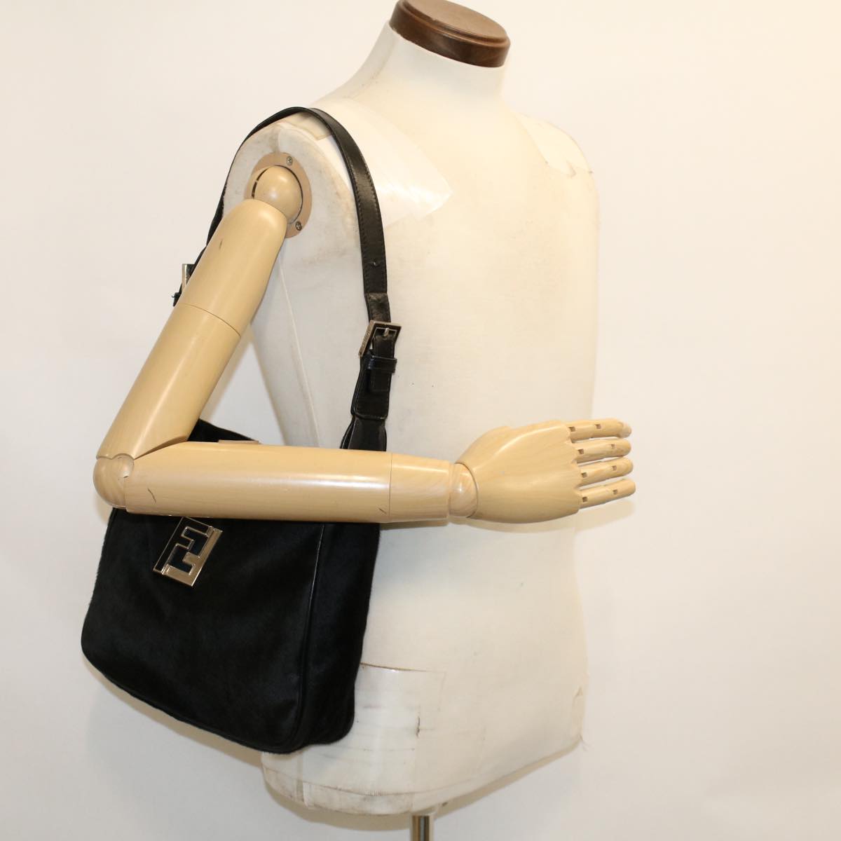 FENDI Shoulder Bag Harako leather Black tb734
