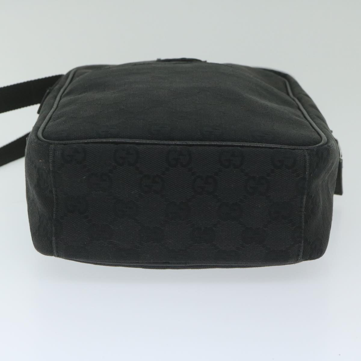 GUCCI GG Canvas Shoulder Bag Black 122759 tb931
