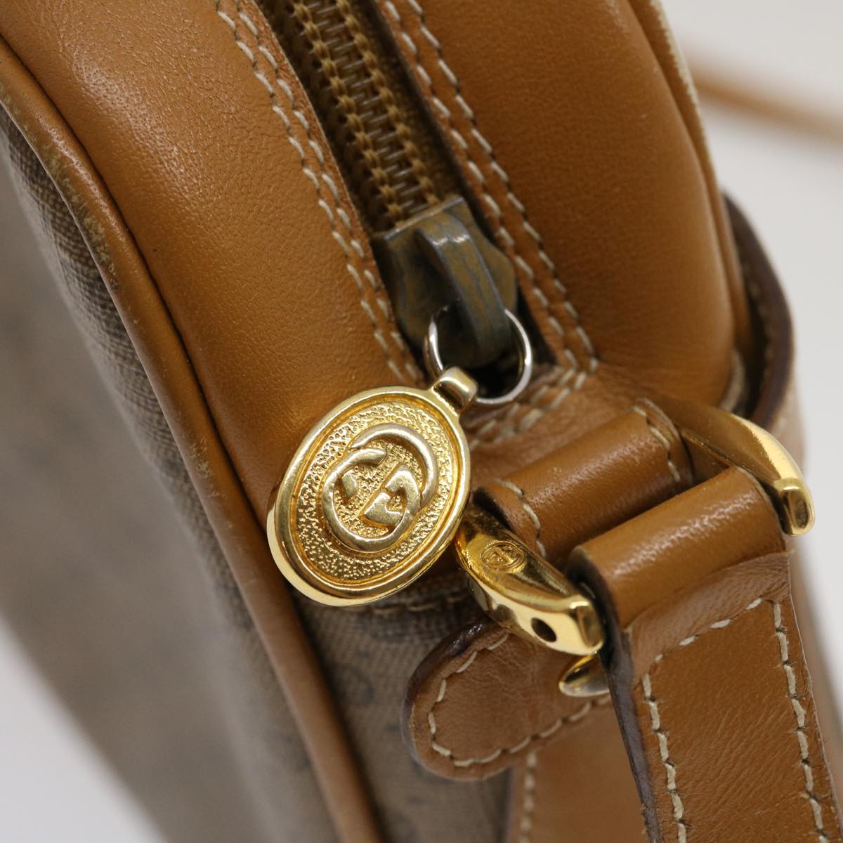 GUCCI Micro GG Canvas Shoulder Bag PVC Leather Beige Brown th2698
