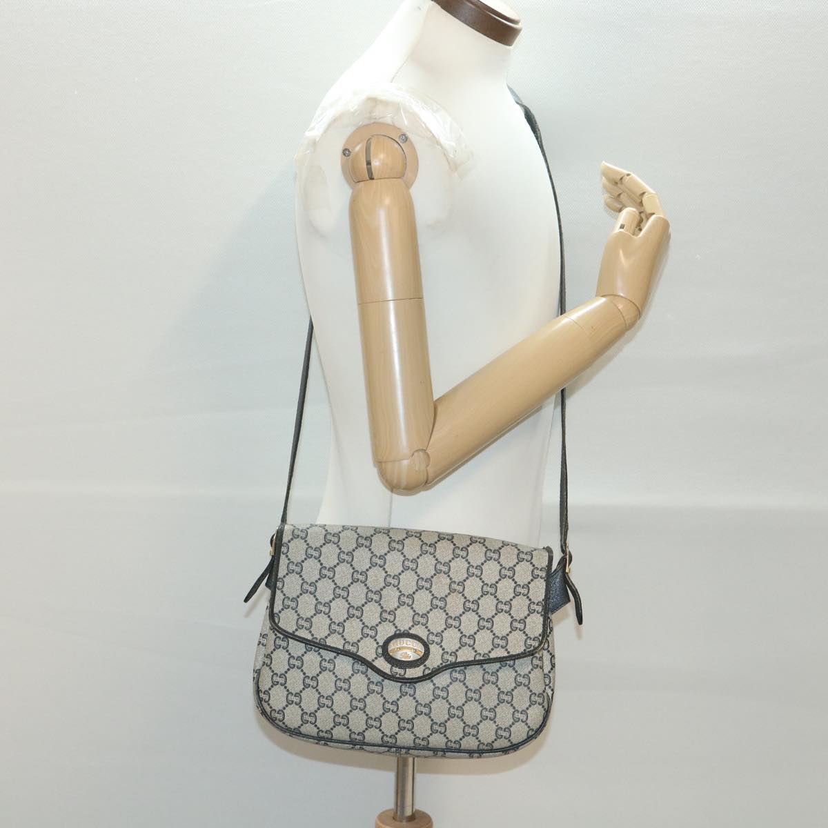 GUCCI GG Plus Canvas Shoulder Bag PVC Leather Gray Navy th3486
