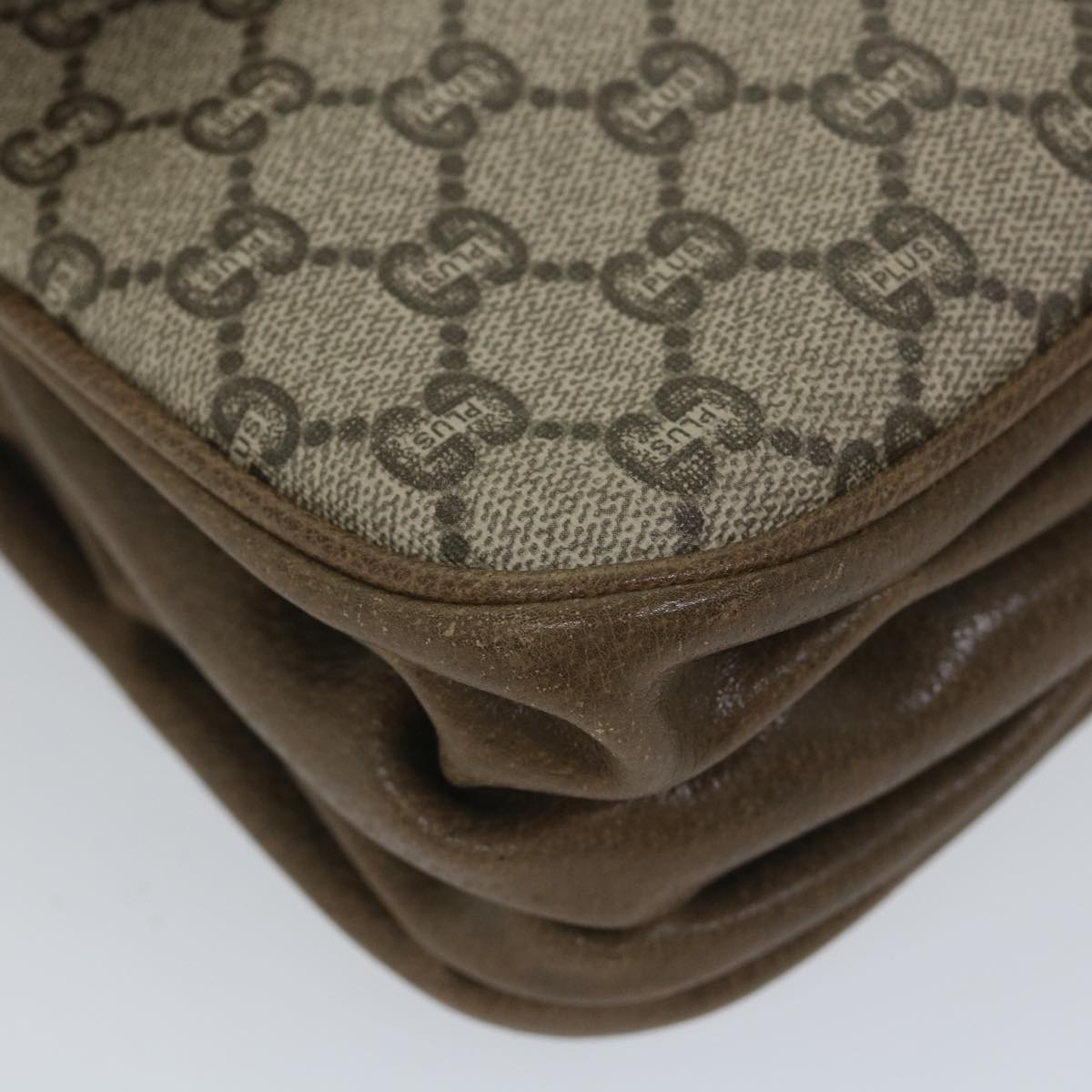GUCCI GG Plus Supreme Shoulder Bag PVC Leather Beige th4169