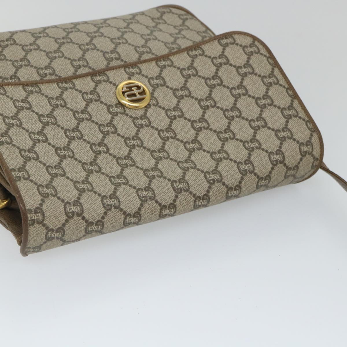 GUCCI GG Plus Supreme Shoulder Bag PVC Leather Beige th4169