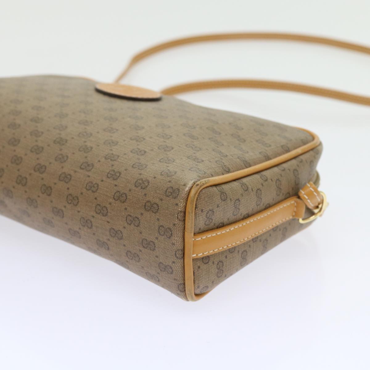 GUCCI Micro GG Supreme Shoulder Bag PVC Leather Beige th4191