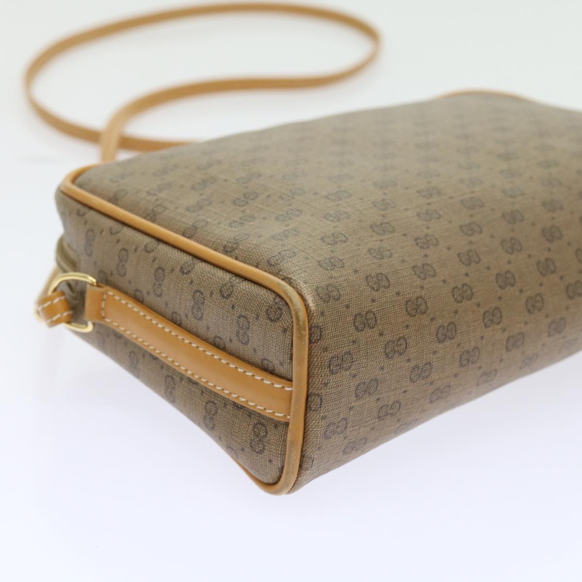 GUCCI Micro GG Supreme Shoulder Bag PVC Leather Beige th4191