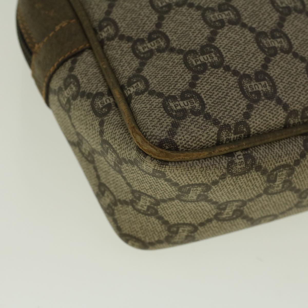 GUCCI GG PLUS Canvas Clutch Bag PVC Leather Beige th4270