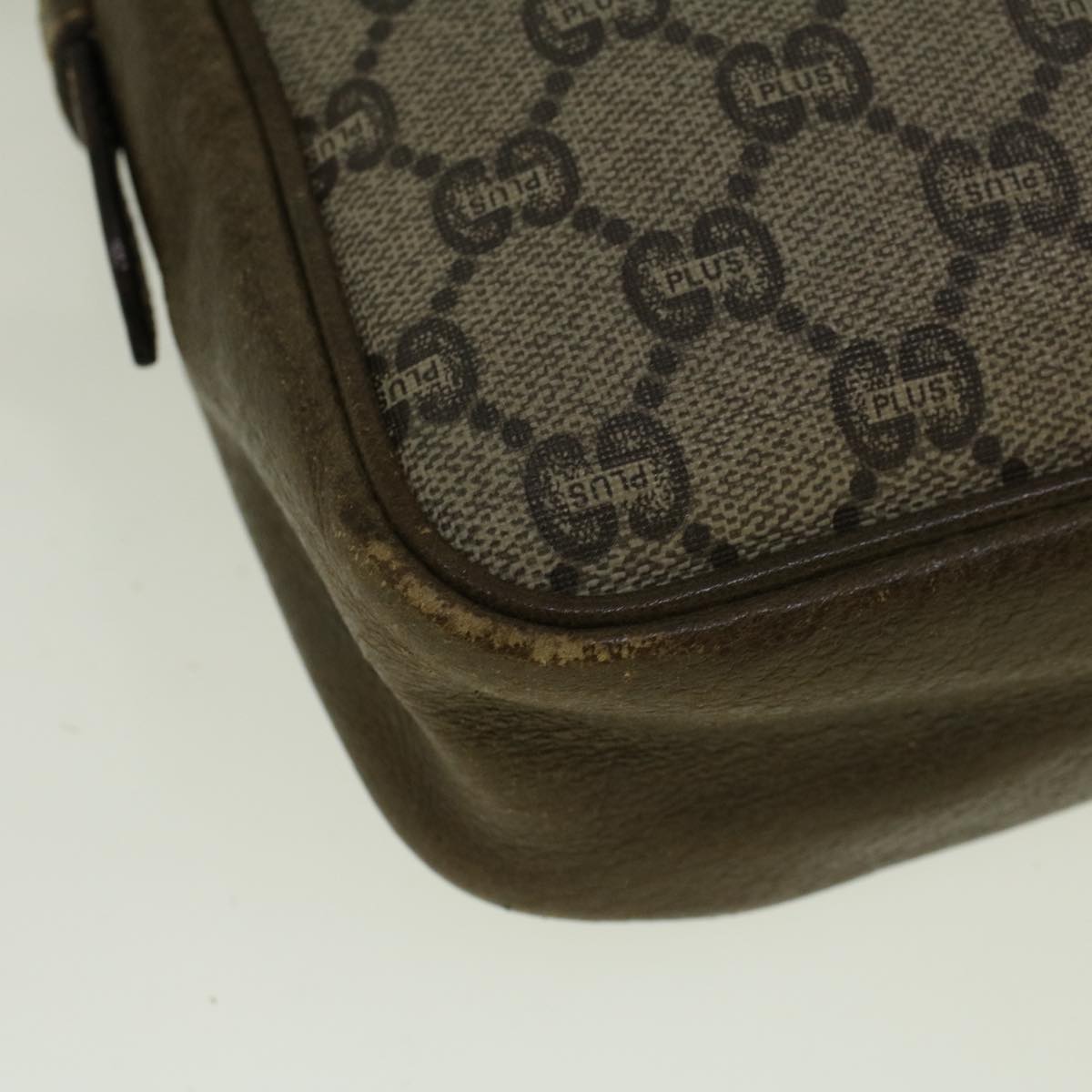 GUCCI GG PLUS Canvas Shoulder Bag PVC Leather Beige th4289
