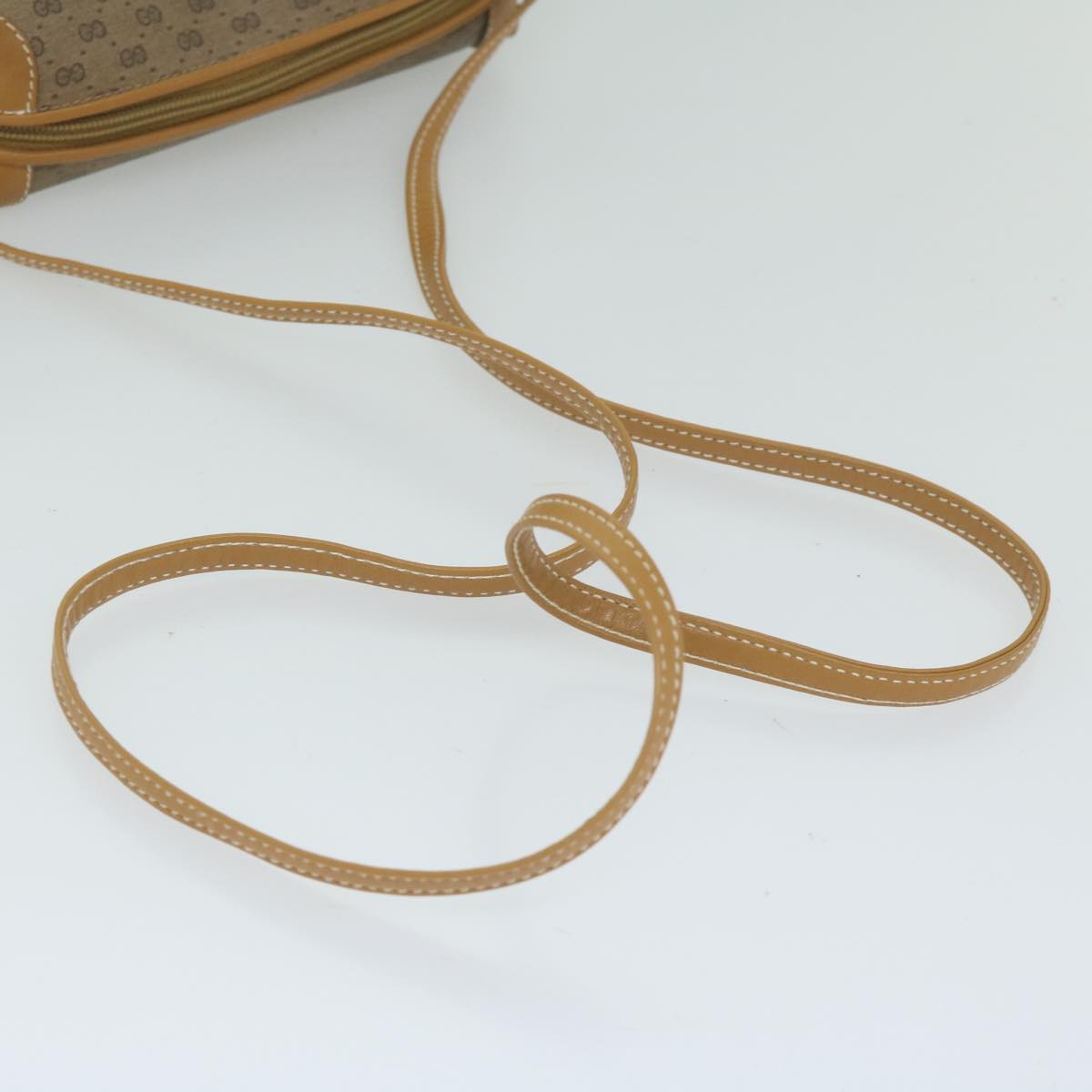 GUCCI Micro GG Supreme Shoulder Bag PVC Leather Beige th4357