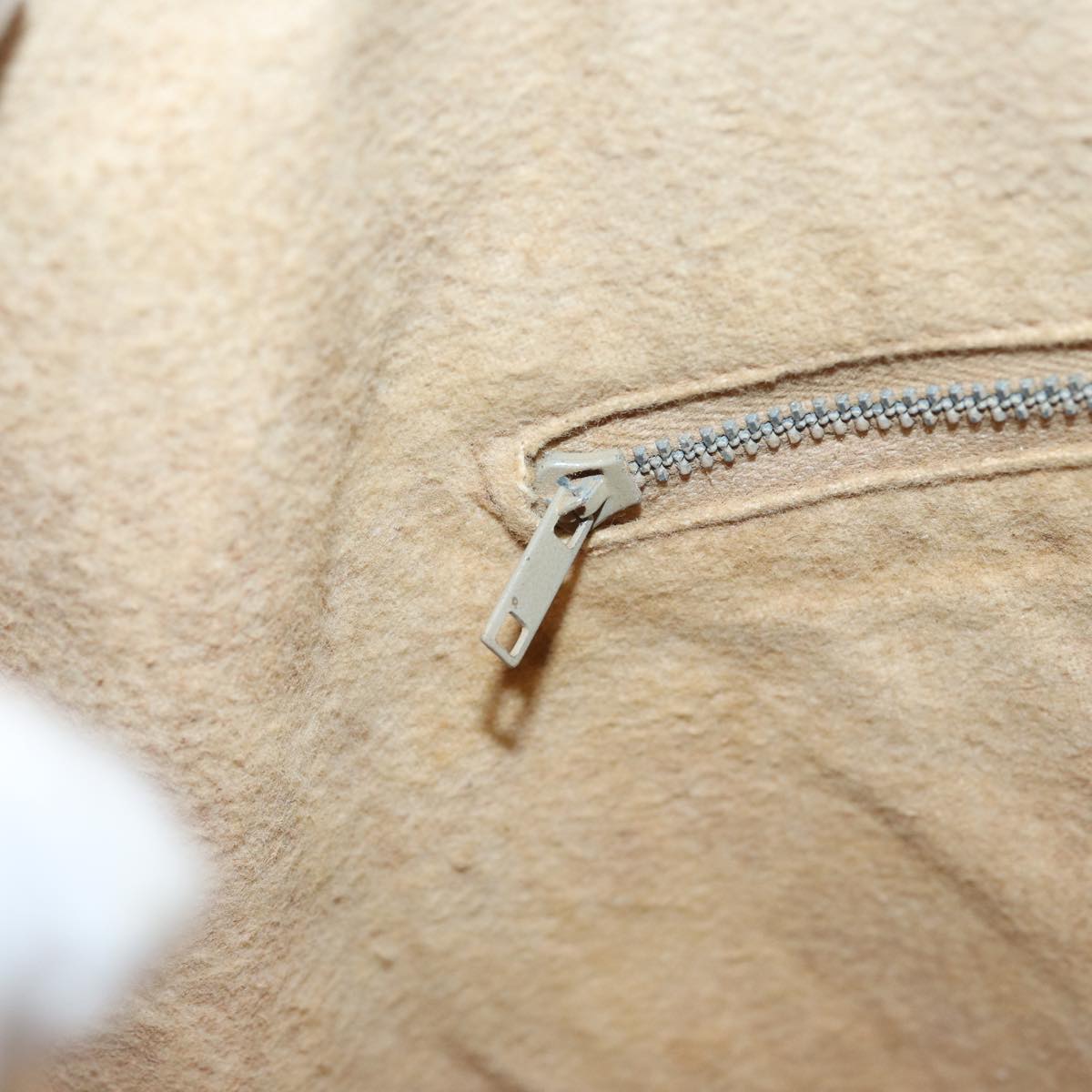 GUCCI GG PLUS Canvas Shoulder Bag PVC Leather Beige th5152
