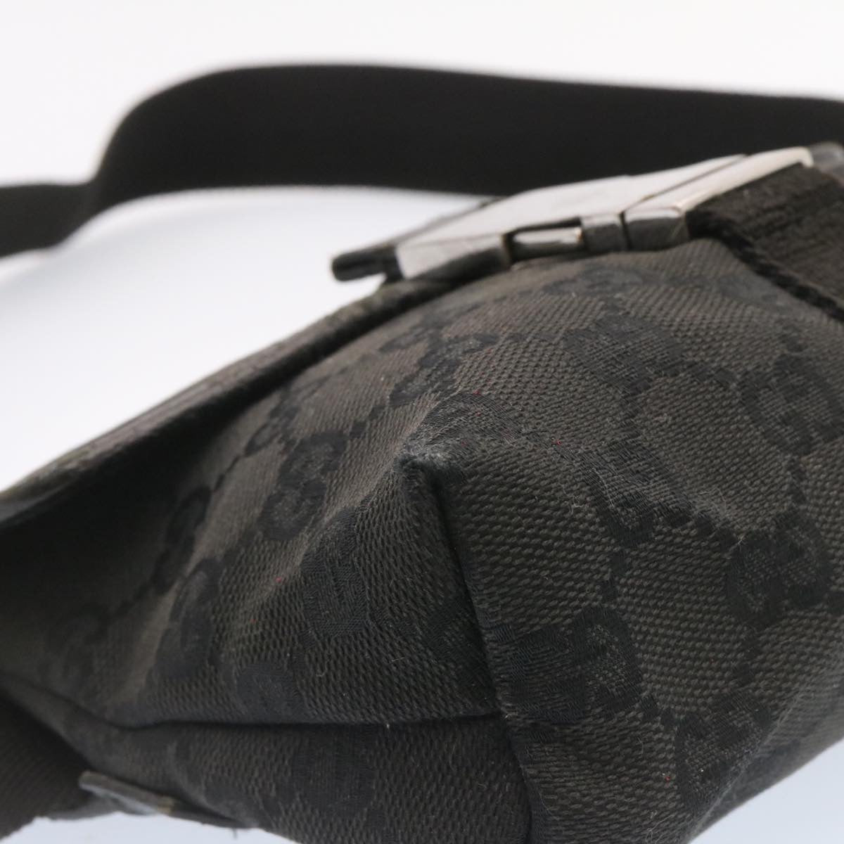 GUCCI GG Canvas Waist Bag Pouch Black am1341s