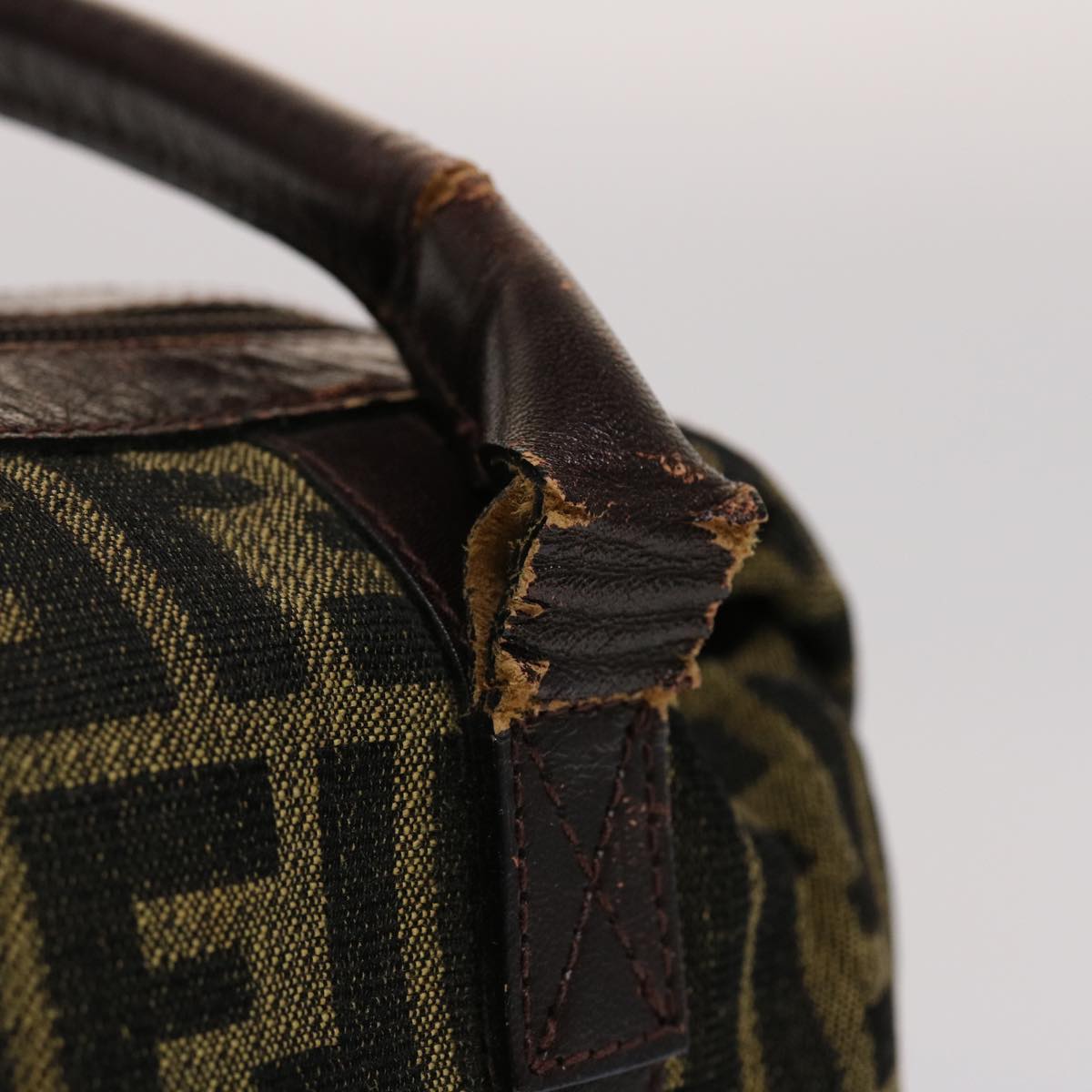 FENDI Zucca Canvas Hand Bag Vintage Brown Black rd2368