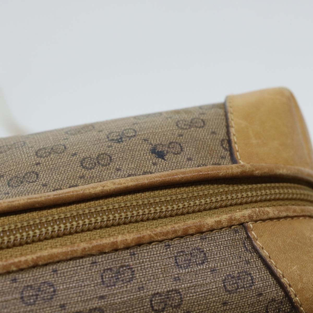 GUCCI Micro GG Canvas Shoulder Bag PVC Leather Beige th2491