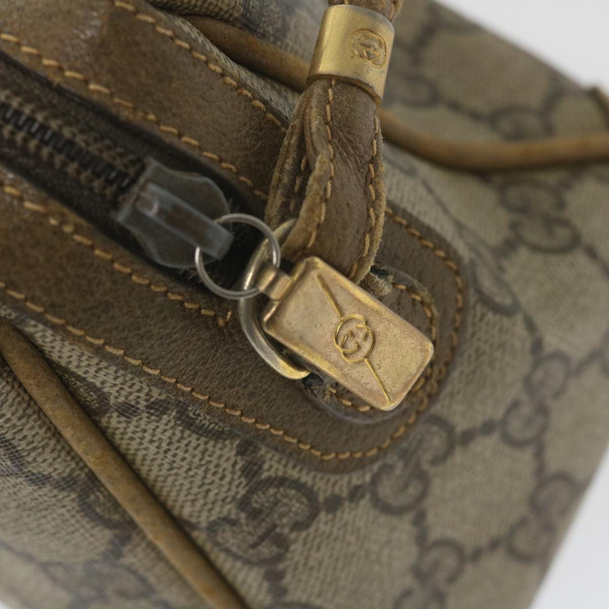GUCCI GG Supreme Shoulder Bag PVC Leather Beige ti1354