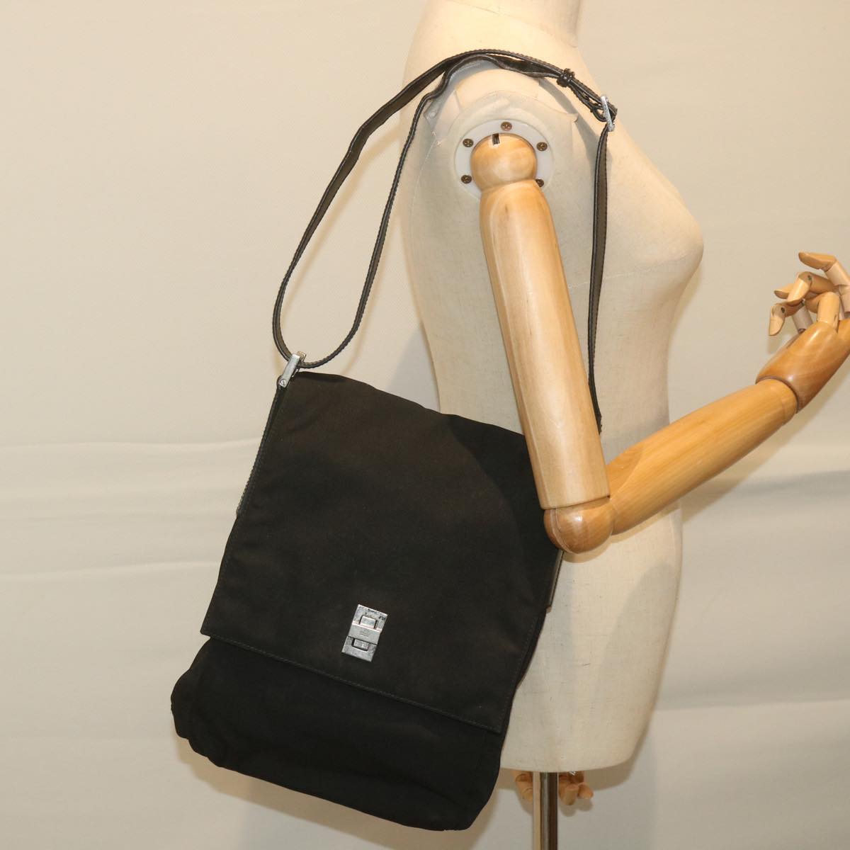 GUCCI Shoulder Bag Canvas Black 019 0336 002058 ti1359