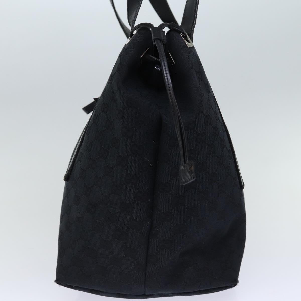 GUCCI GG Canvas Shoulder Bag Black ti1681