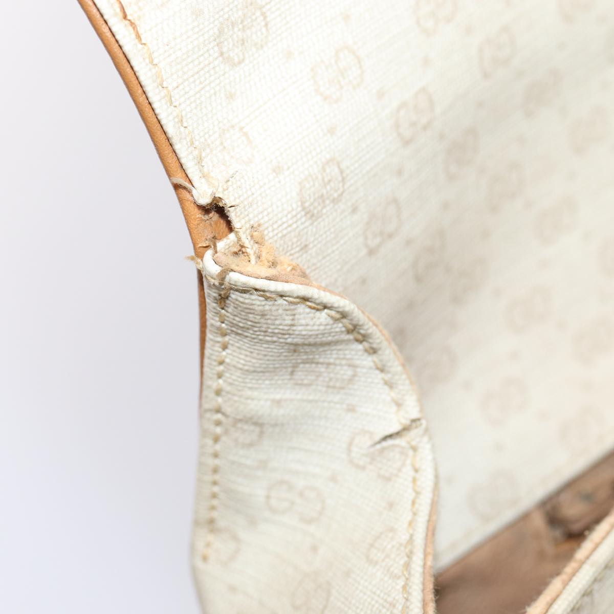 GUCCI GG Supreme Shoulder Bag PVC Leather Beige gold 001 106 0185 ti1955