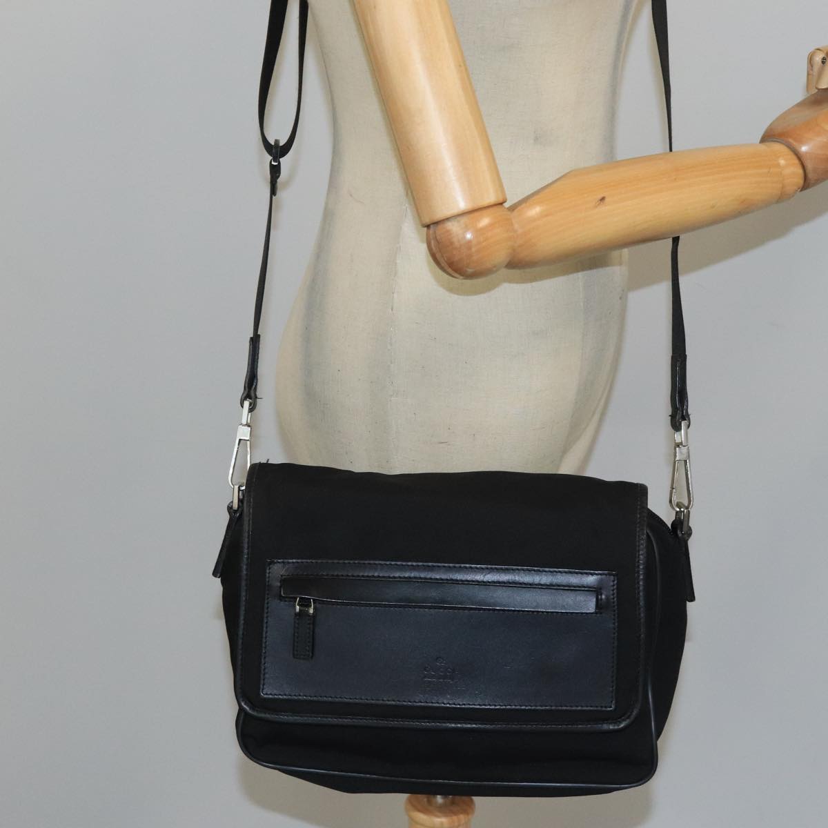 GUCCI Shoulder Bag Nylon Leather Black Silver 019 0375 ti2315