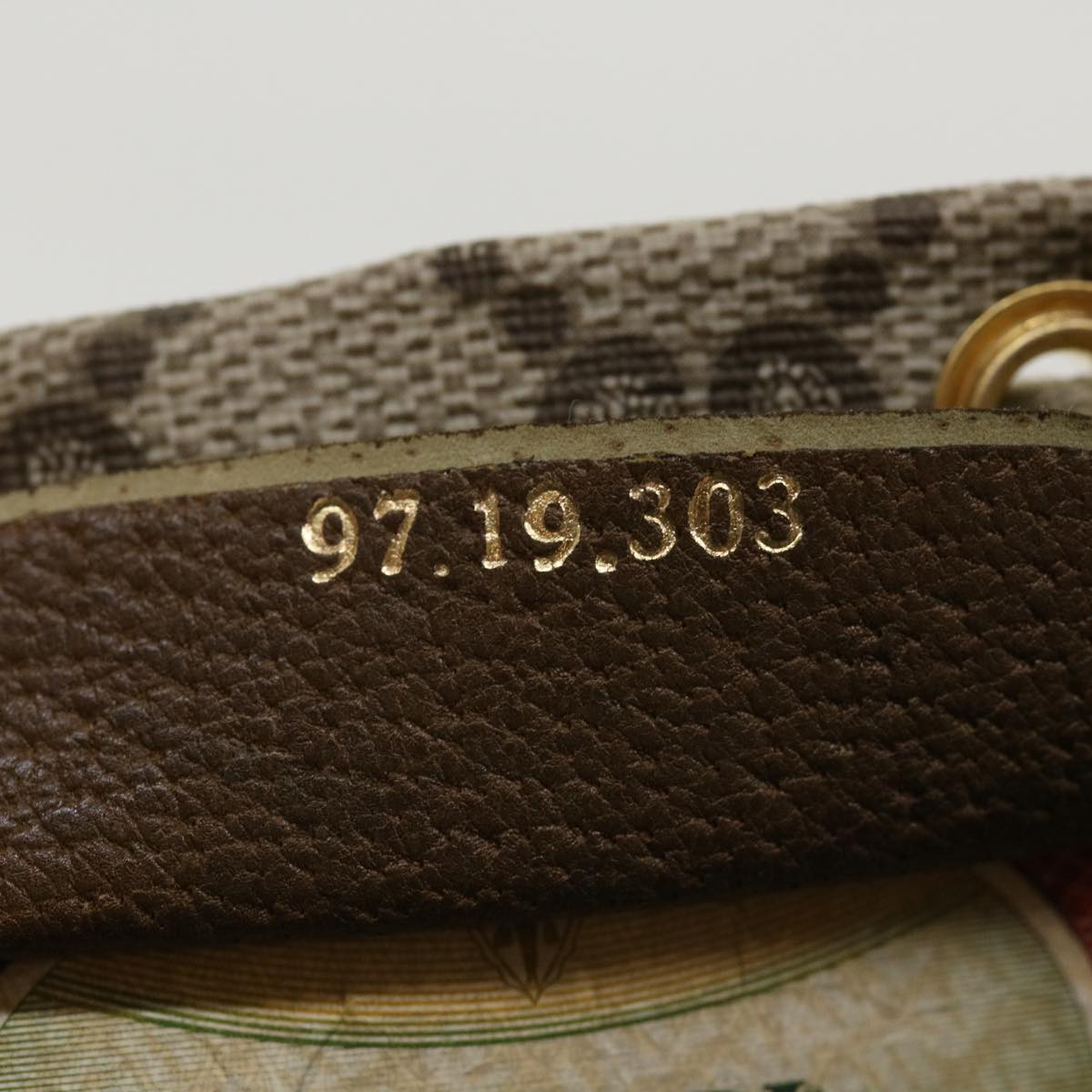 GUCCI GG Canvas Drawstring Pouch Beige tp546