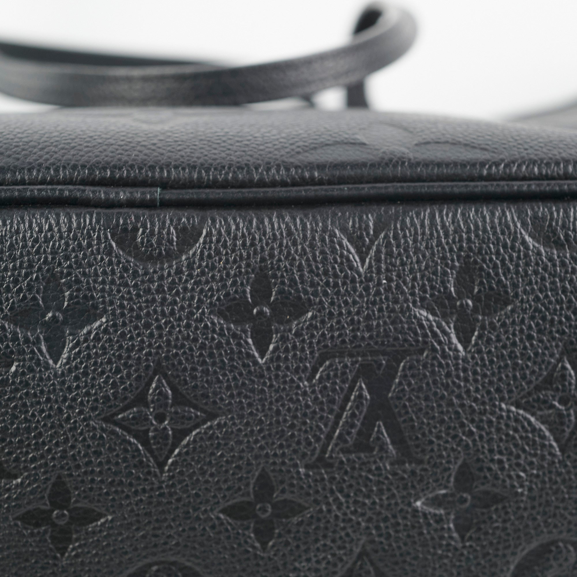 Louis Vuitton Neverfull Noir MM