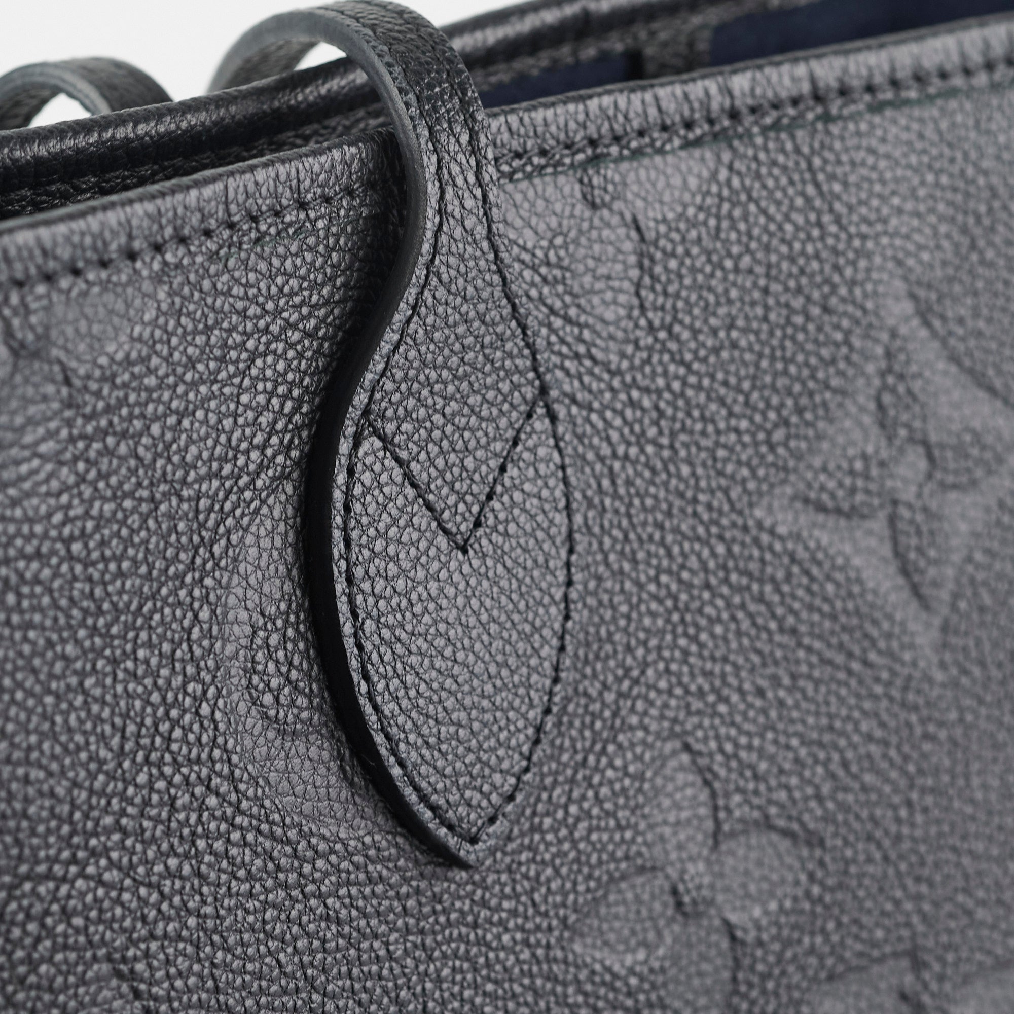 Louis Vuitton Neverfull Noir MM