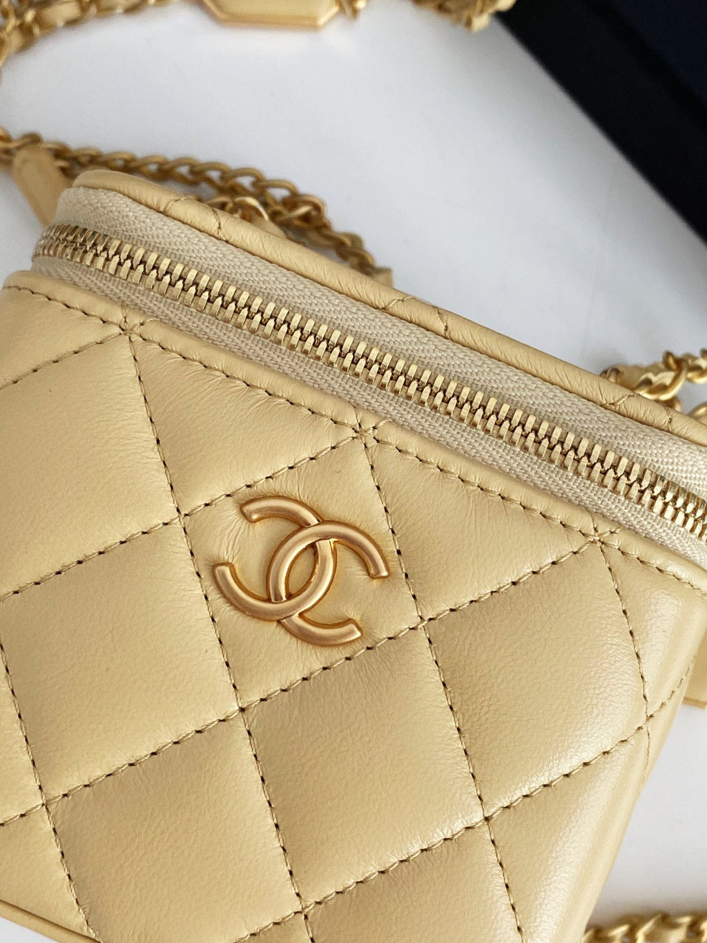 CHLSmall Vanity With Chain Yellow For Women, Women’s Bags 4.3in/11cm